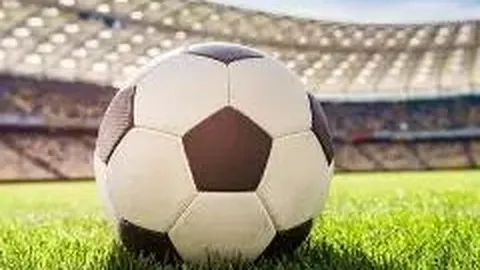 尤文后防线伤病持续，麦肯尼与洛卡特利有望临时充任后卫